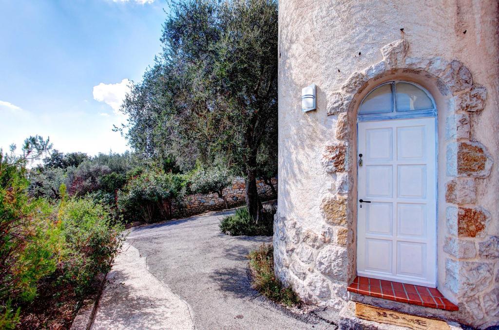 La Tourrette Bed and Breakfast Tourrettes-sur-Loup Rum bild