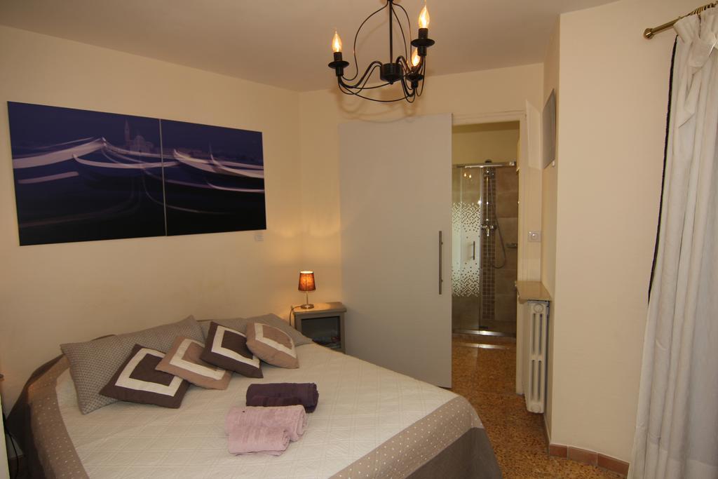 La Tourrette Bed and Breakfast Tourrettes-sur-Loup Exteriör bild
