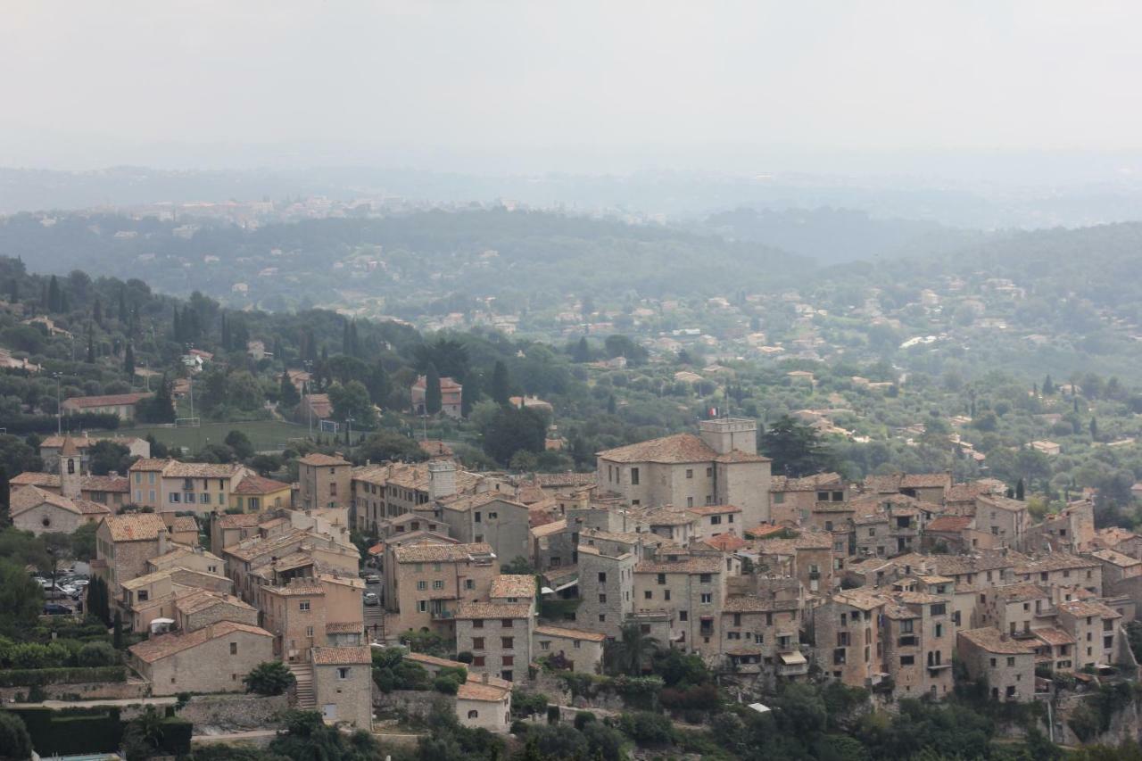 La Tourrette Bed and Breakfast Tourrettes-sur-Loup Exteriör bild